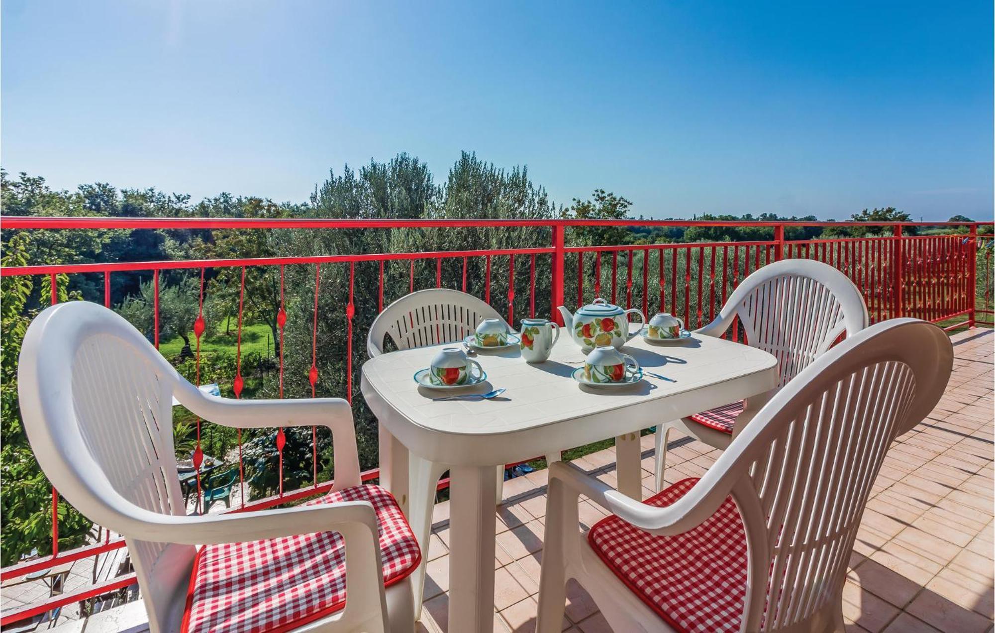6 Bedroom Nice Home In Segotici Ngoại thất bức ảnh